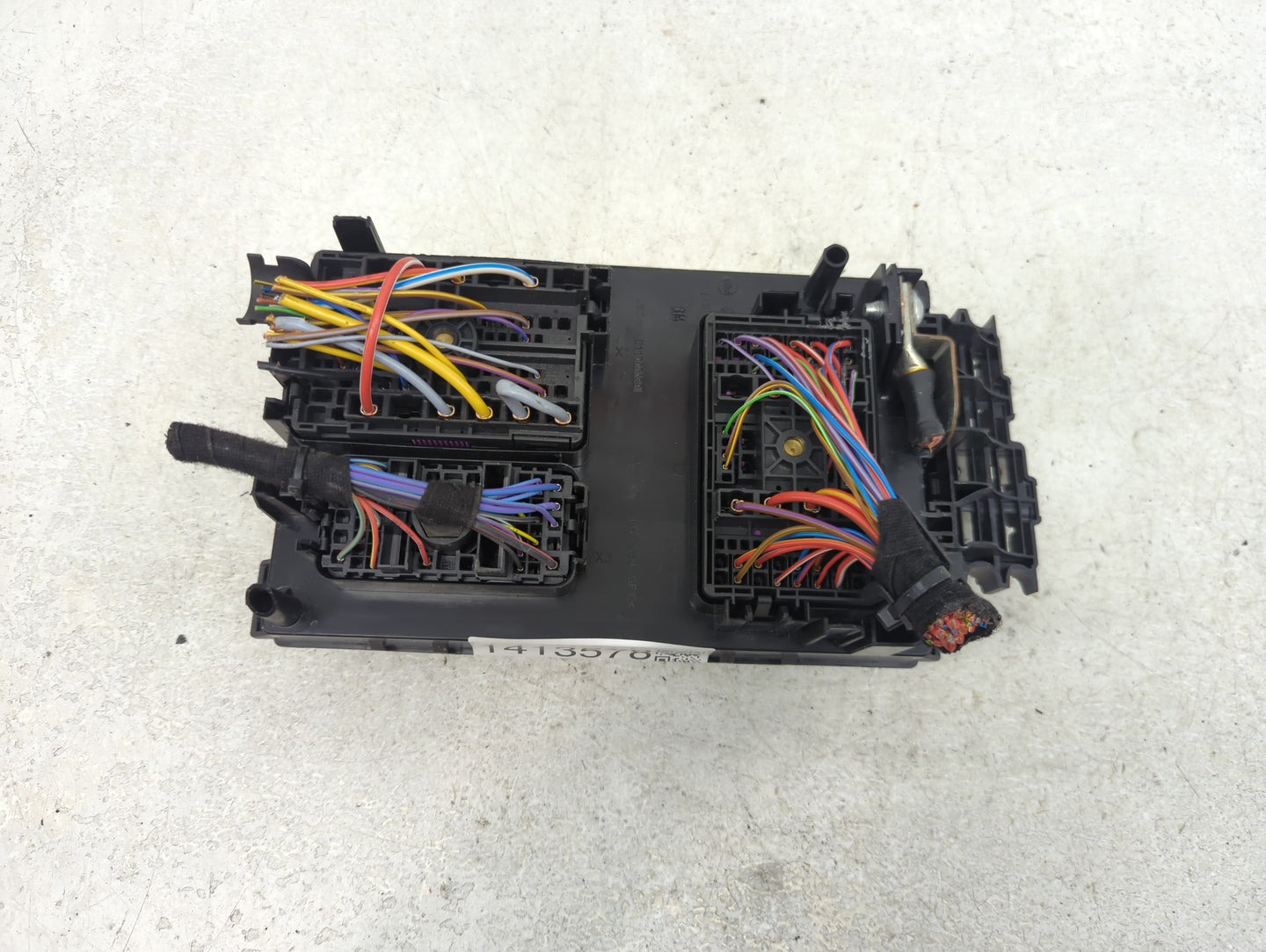2019 Buick Cascada Fusebox Fuse Box Panel Relay Module P/N:C11000139 Fits OEM Used Auto Parts - Oemusedautoparts1.com