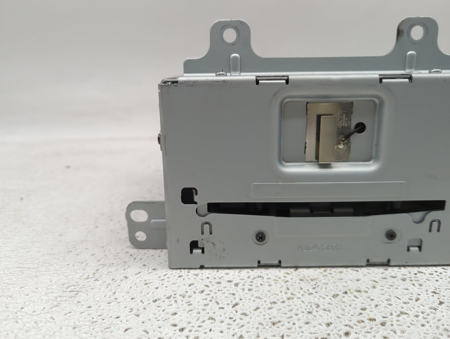 2018-2019 Buick Cascada Radio AM FM Cd Player Receiver Replacement P/N:84172897 Fits Fits 2018 2019 OEM Used Auto Parts - Oe