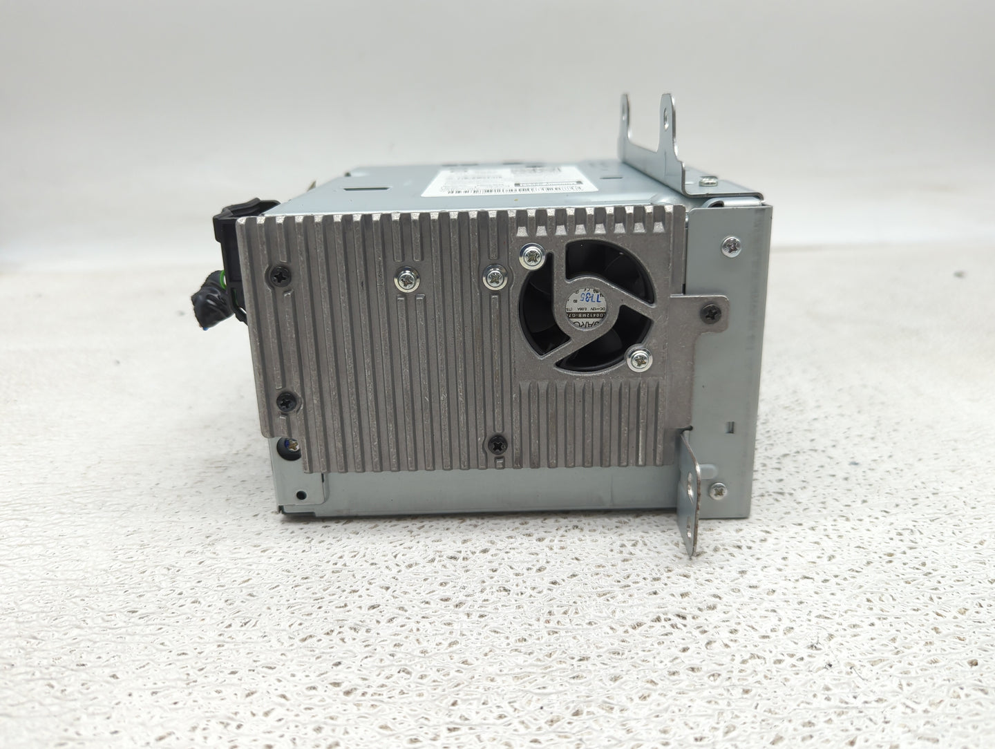 2018-2019 Buick Cascada Radio AM FM Cd Player Receiver Replacement P/N:84172897 Fits Fits 2018 2019 OEM Used Auto Parts - Oe