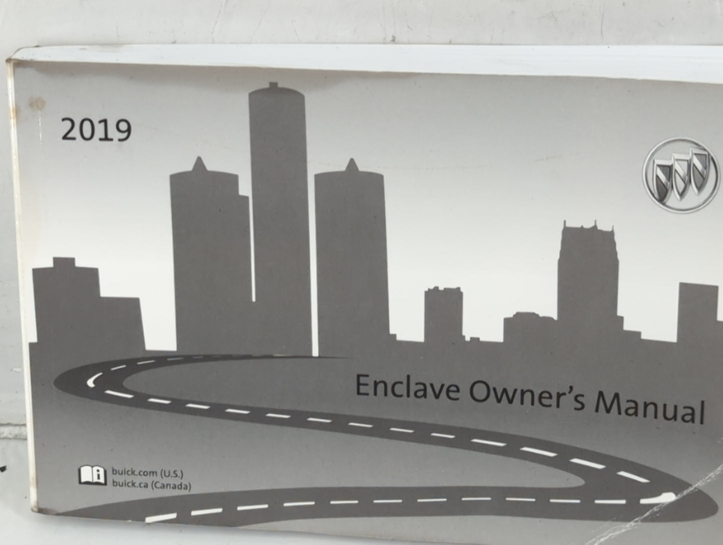 2019 Buick Enclave Owners Manual Book Guide P/N:84149412 OEM Used Auto Parts - Oemusedautoparts1.com
