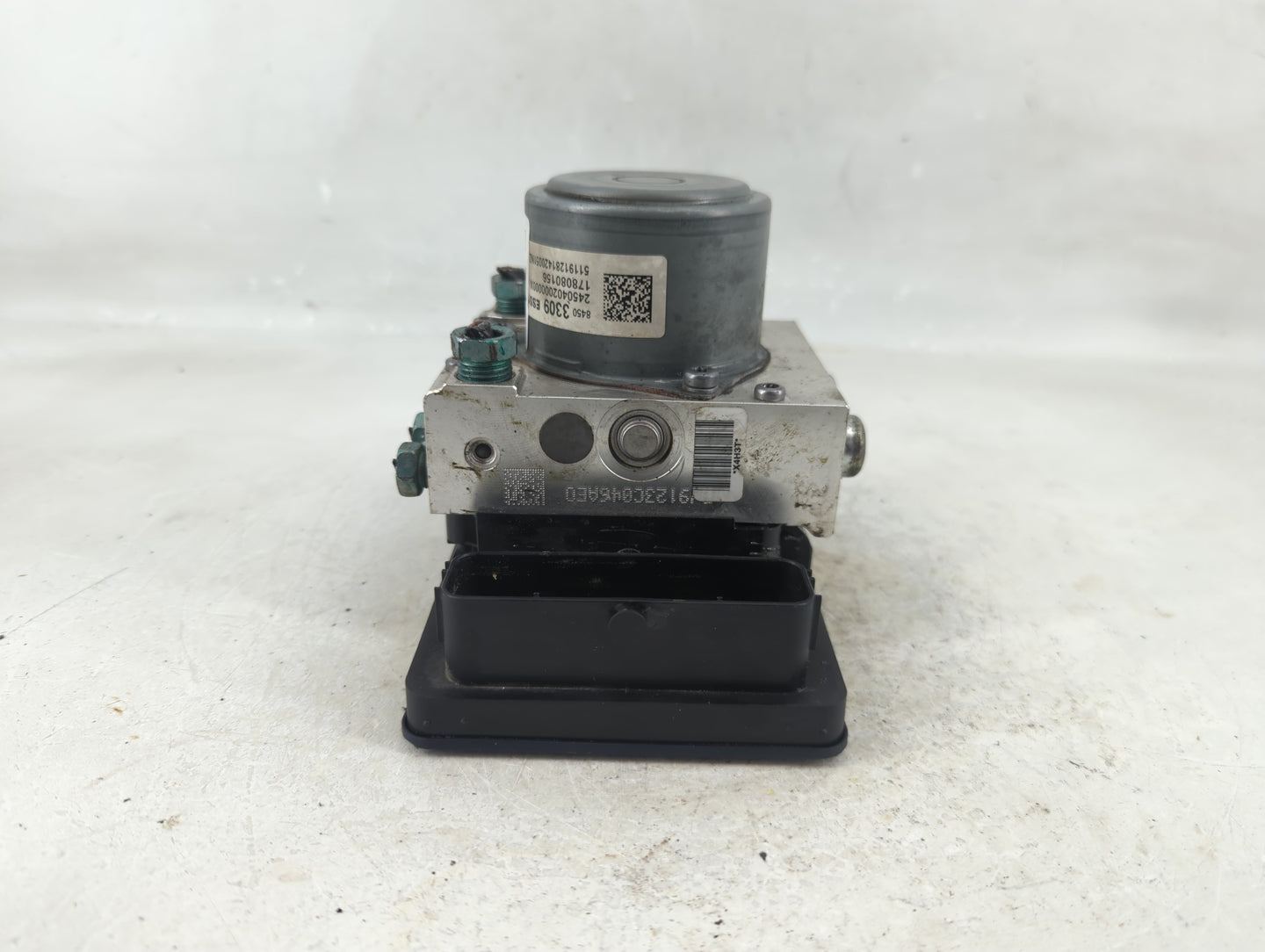 2019-2020 Buick Enclave ABS Pump Control Module Replacement P/N:8450 3309 Fits Fits 2019 2020 2021 2022 OEM Used Auto Parts 