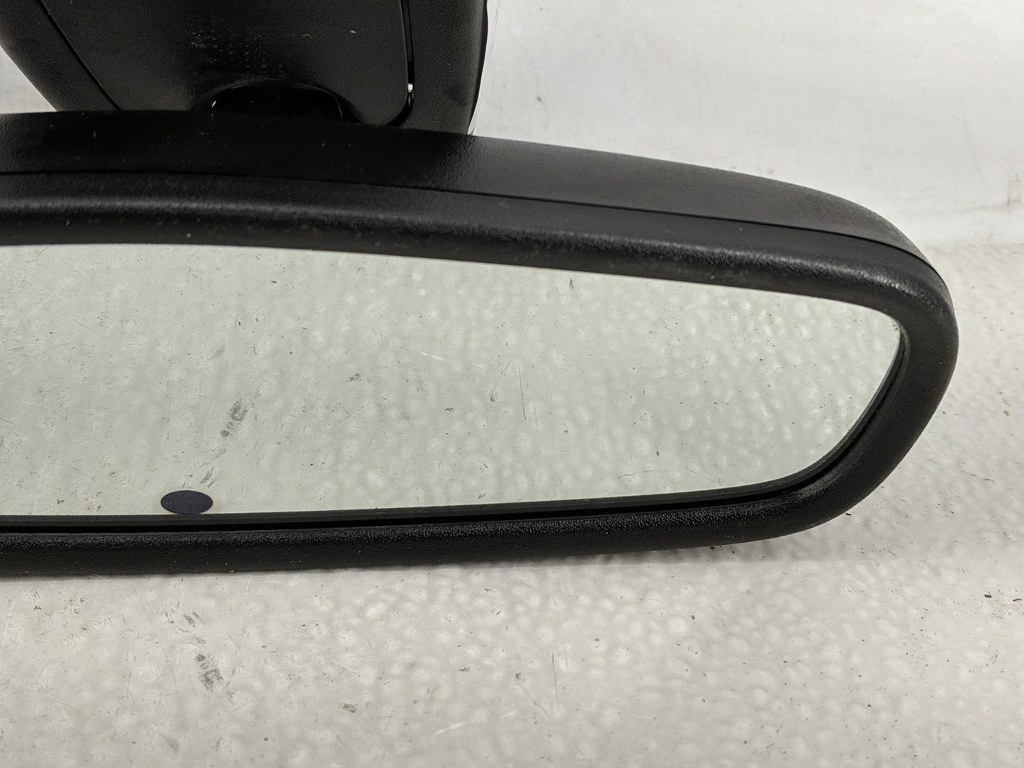2018-2020 Buick Enclave Interior Rear View Mirror Replacement OEM P/N:13581081 Fits OEM Used Auto Parts - Oemusedautoparts1.