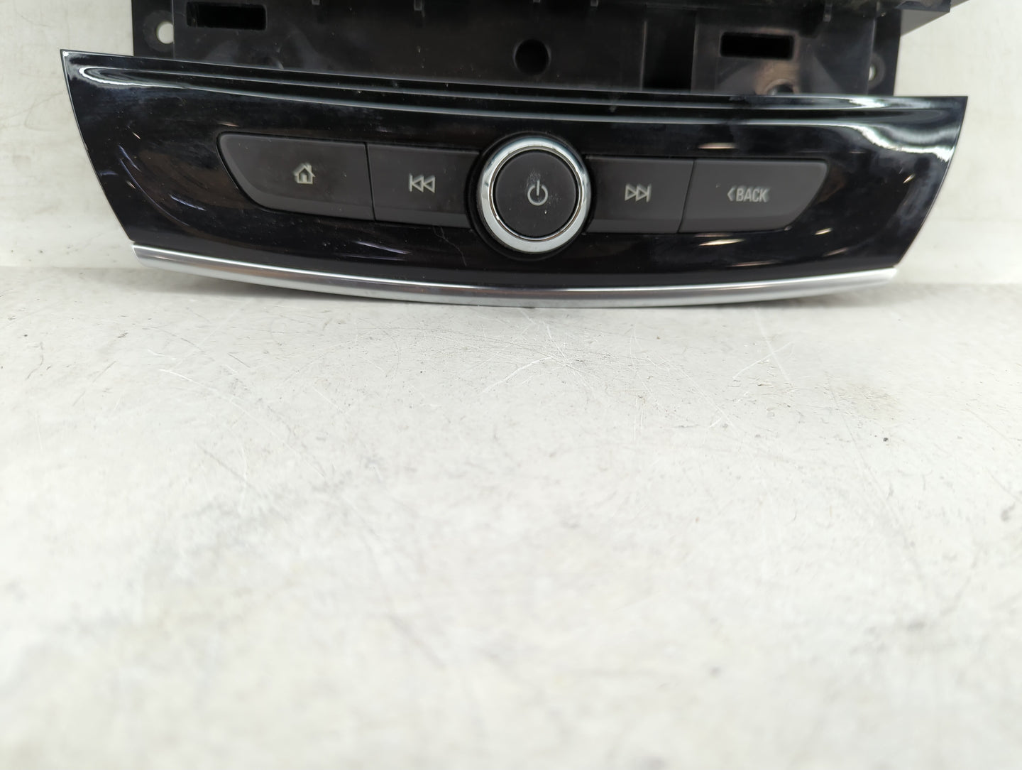 2018-2020 Buick Enclave Information Display Screen - Oemusedautoparts1.com