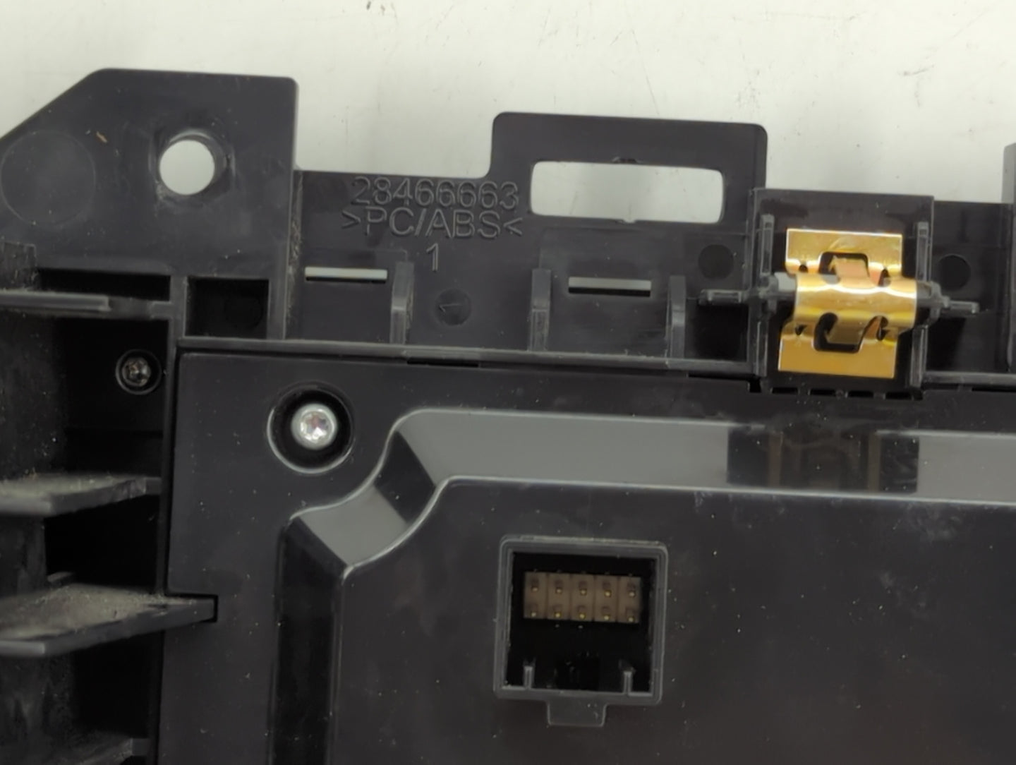 2018-2020 Buick Enclave Information Display Screen - Oemusedautoparts1.com