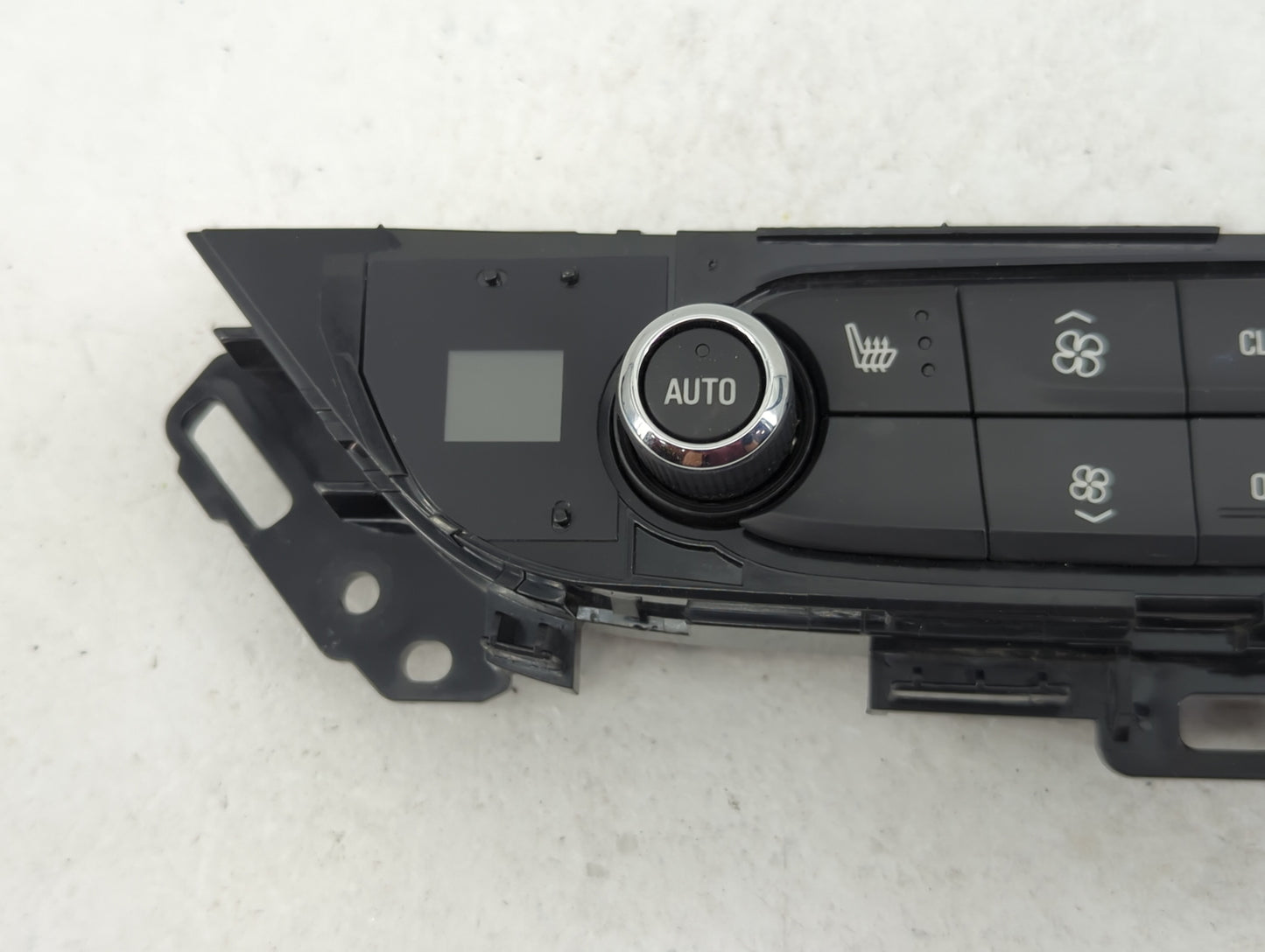 2018-2020 Buick Enclave Climate Control Module Temperature AC/Heater Replacement P/N:84497455 7370200000000X Fits OEM Used A