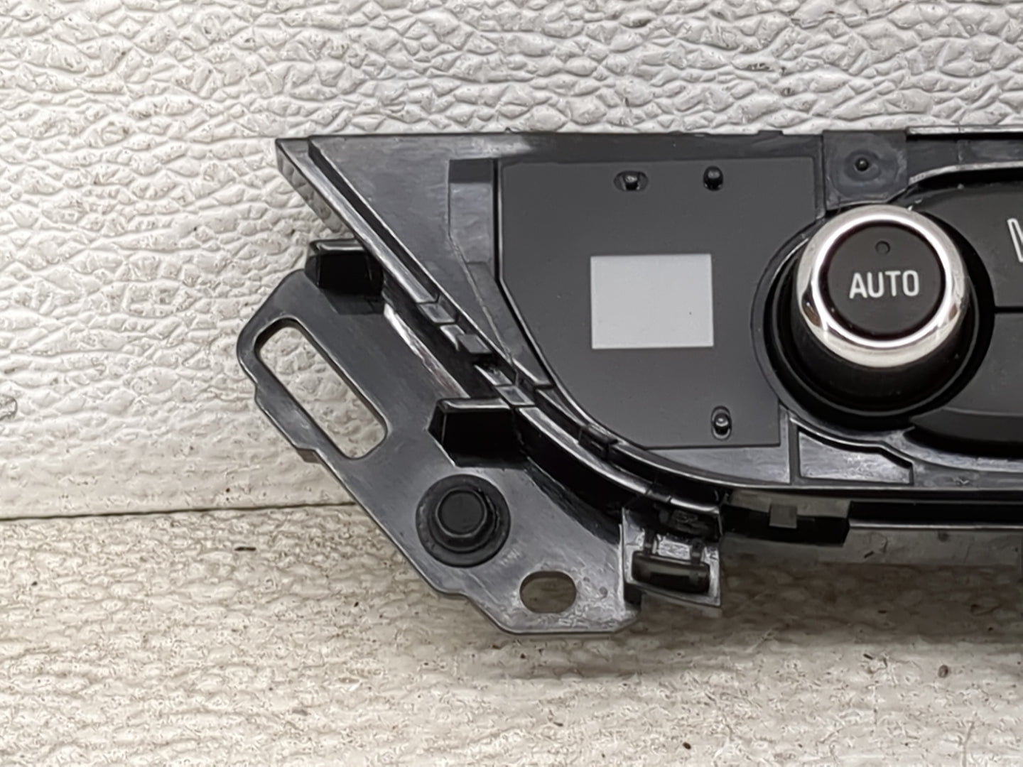2018-2020 Buick Enclave Climate Control Module Temperature AC/Heater Replacement P/N:84320470 Fits Fits 2018 2019 2020 OEM U