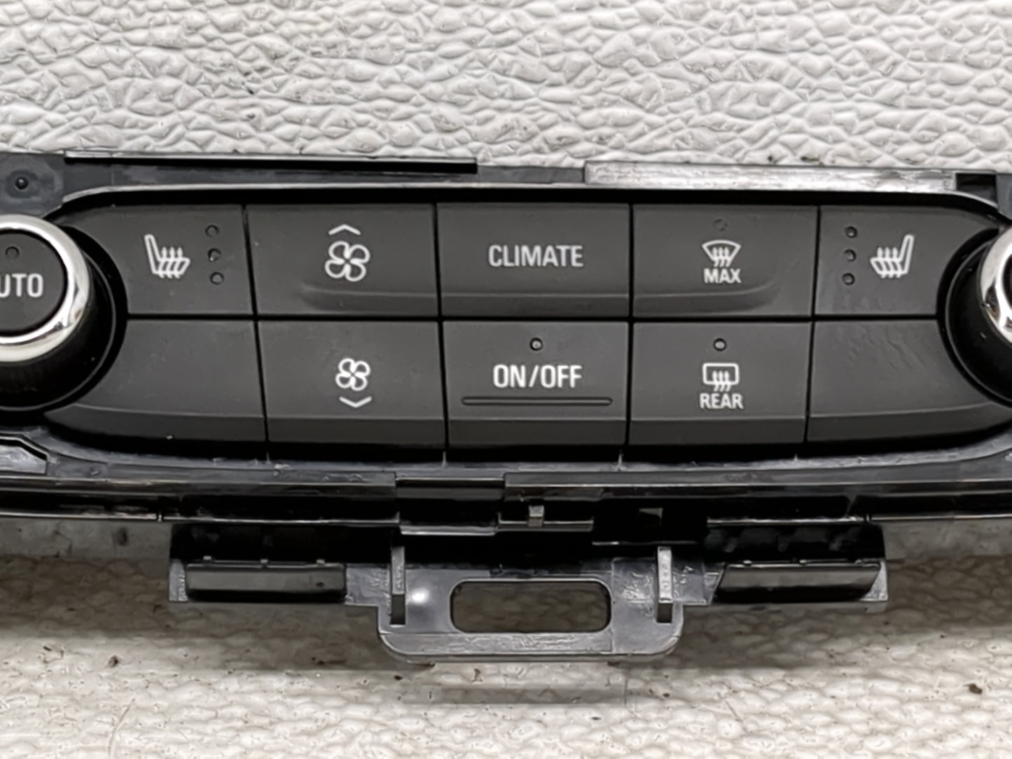 2018-2020 Buick Enclave Climate Control Module Temperature AC/Heater Replacement P/N:84320470 Fits Fits 2018 2019 2020 OEM U