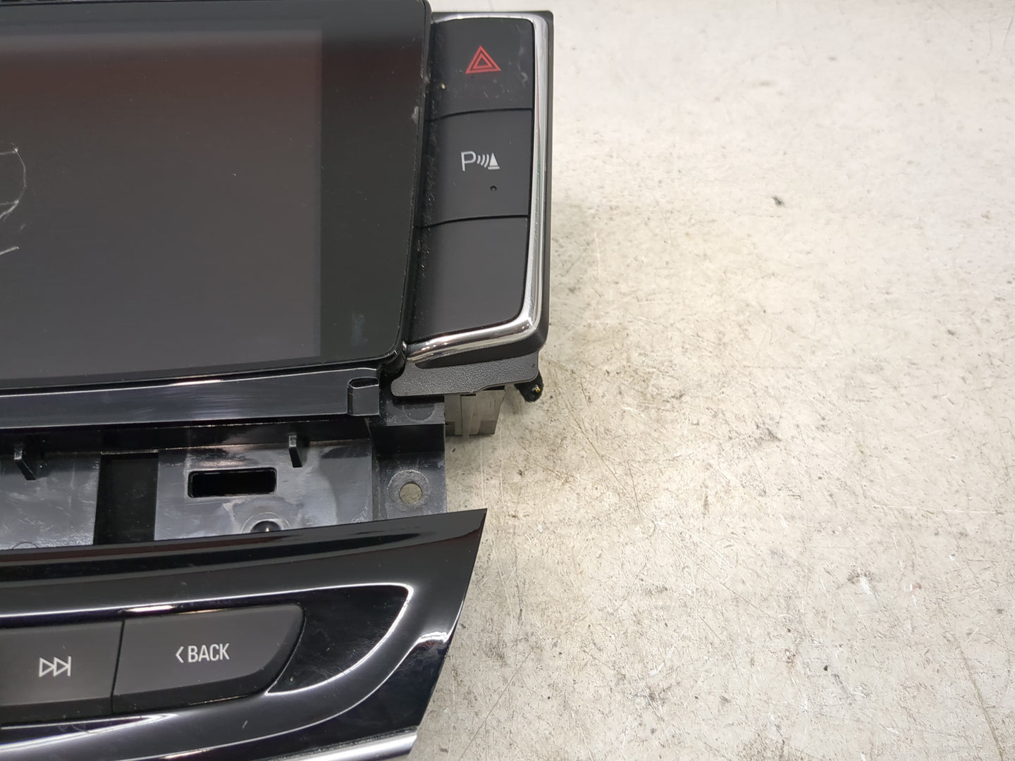 2018-2019 Buick Enclave Radio AM FM Cd Player Receiver Replacement P/N:84520791 13511533341368881B Fits Fits 2018 2019 OEM U