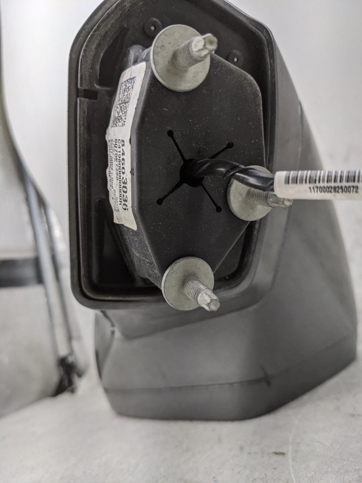 2018-2019 Buick Enclave Passenger Side View Mirror - Right Door Mirror OEM Used - Oemusedautoparts1.com