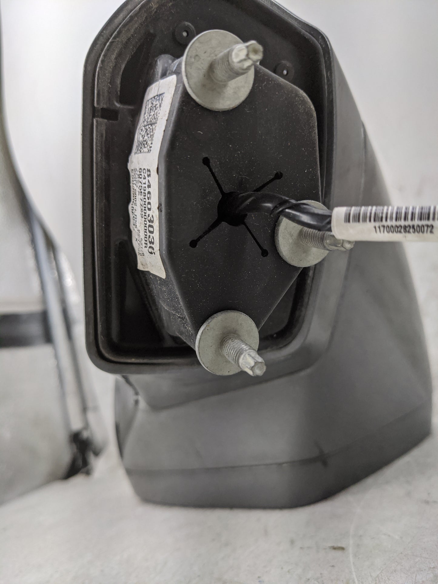 2018-2019 Buick Enclave Passenger Side View Mirror - Right Door Mirror OEM Used - Oemusedautoparts1.com