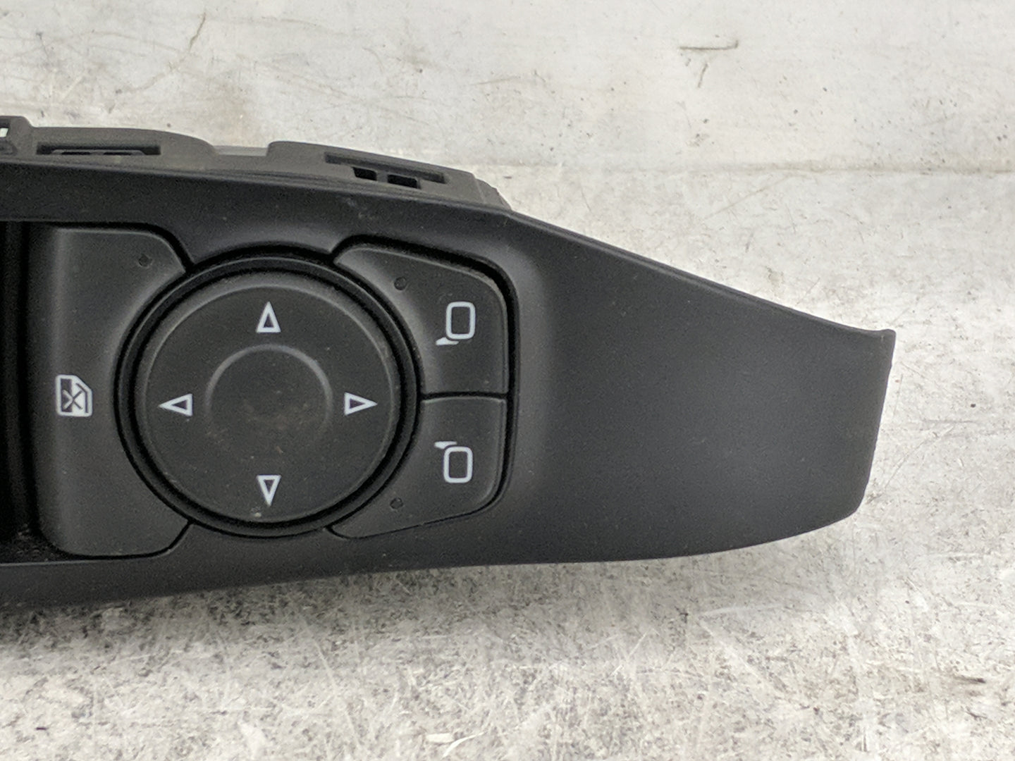 2018-2020 Buick Enclave Master Power Window Switch Replacement Driver Side Left P/N:84139693 Fits OEM Used Auto Parts - Oemu