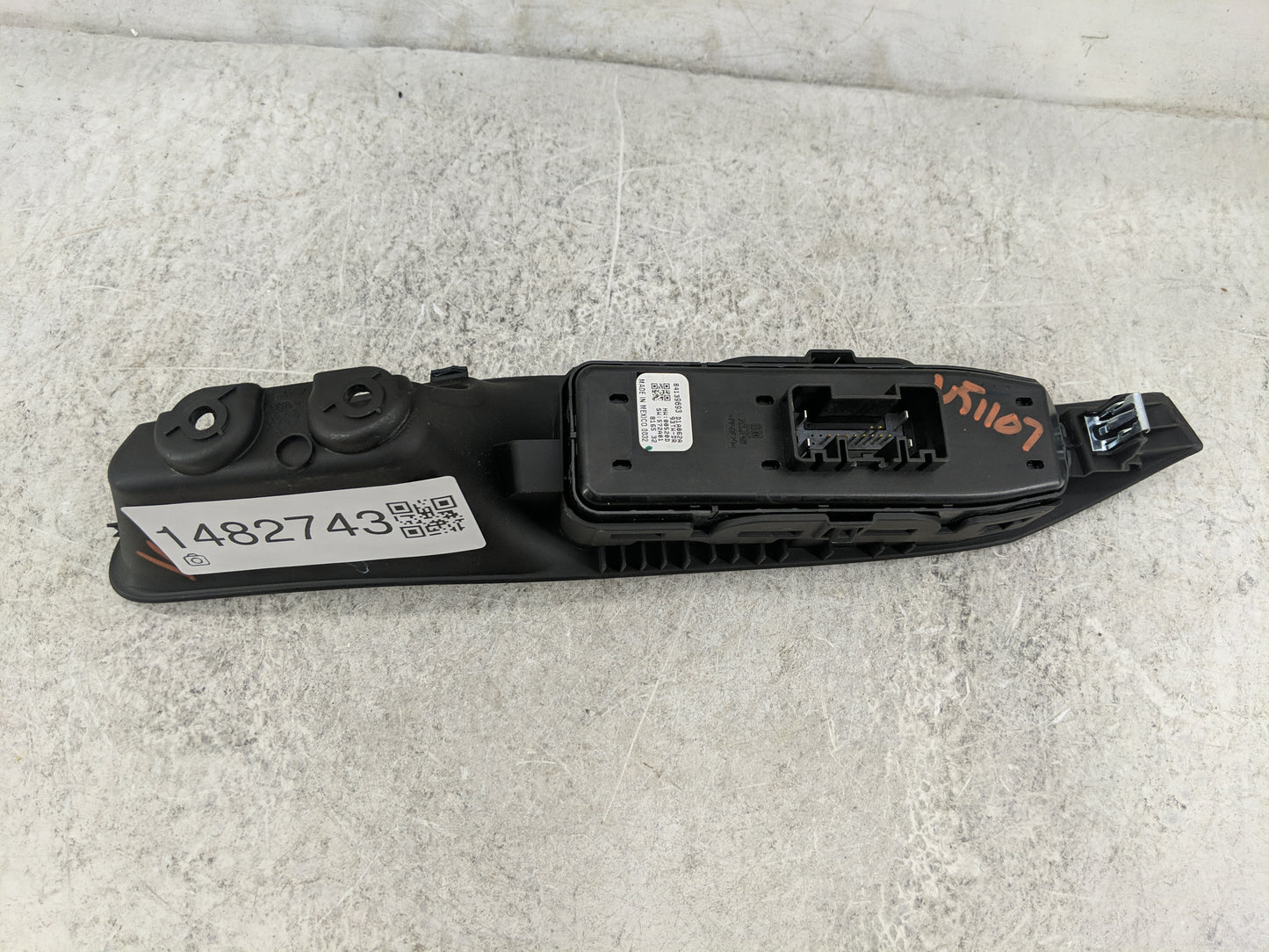 2018-2020 Buick Enclave Master Power Window Switch Replacement Driver Side Left P/N:84139693 Fits OEM Used Auto Parts - Oemu