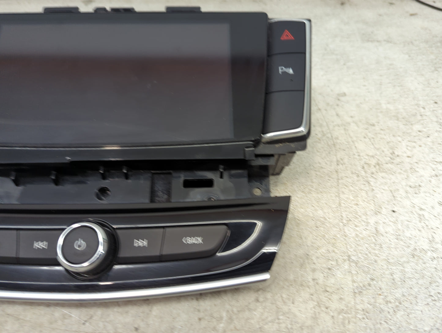 2018-2019 Buick Enclave Radio AM FM Cd Player Receiver Replacement P/N:84570791 13245547, 13268528 Fits Fits 2018 2019 OEM U