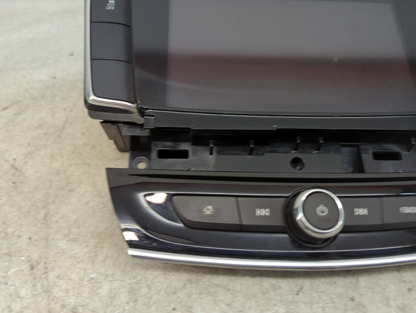 2018-2019 Buick Enclave Radio AM FM Cd Player Receiver Replacement P/N:84570791 13245547, 13268528 Fits Fits 2018 2019 OEM U