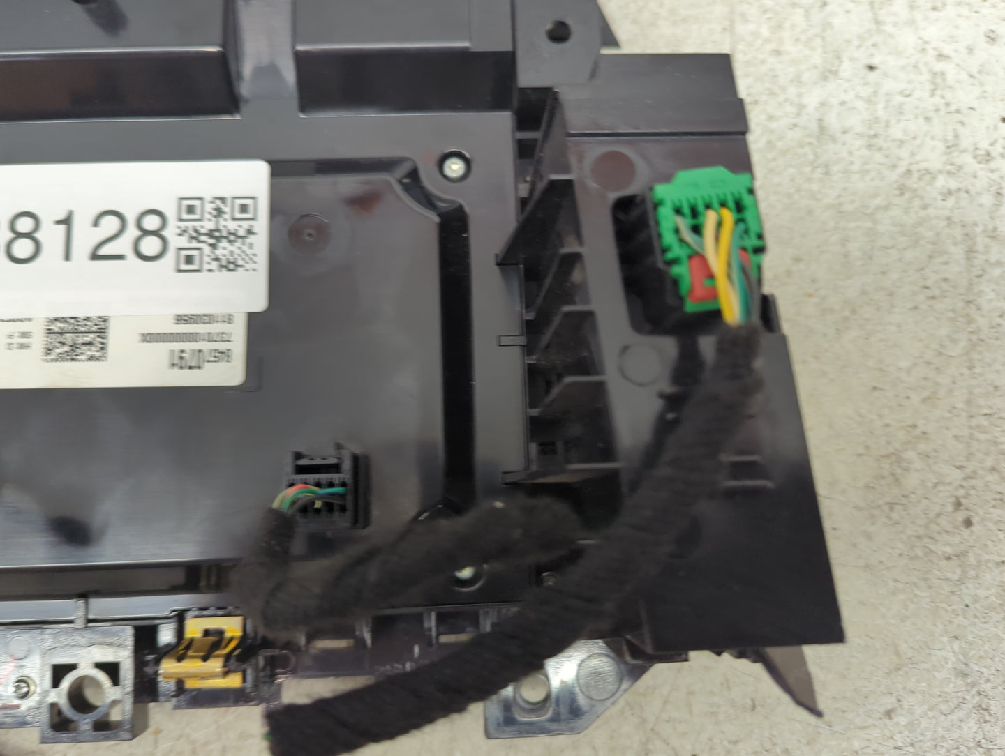 2018-2019 Buick Enclave Radio AM FM Cd Player Receiver Replacement P/N:84570791 13245547, 13268528 Fits Fits 2018 2019 OEM U