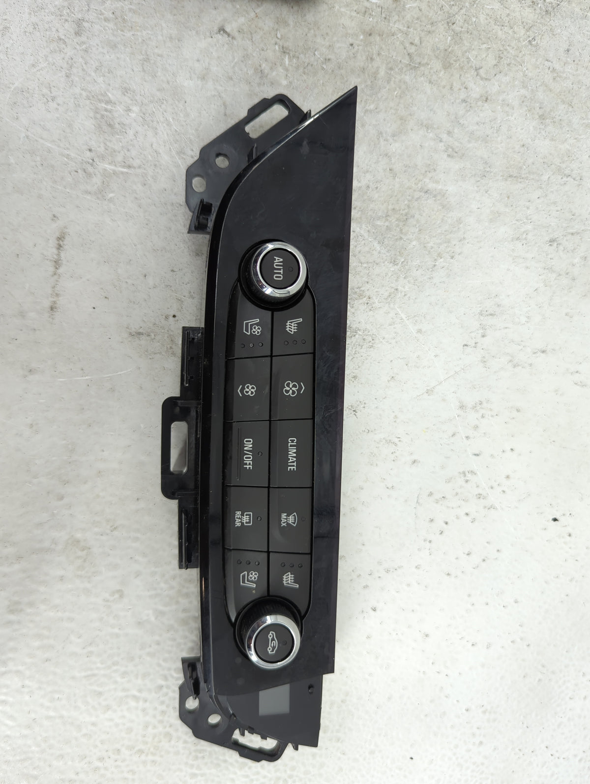 2018-2020 Buick Enclave Climate Control Module Temperature AC/Heater Replacement P/N:84320469 7370200000X Fits Fits 2018 201