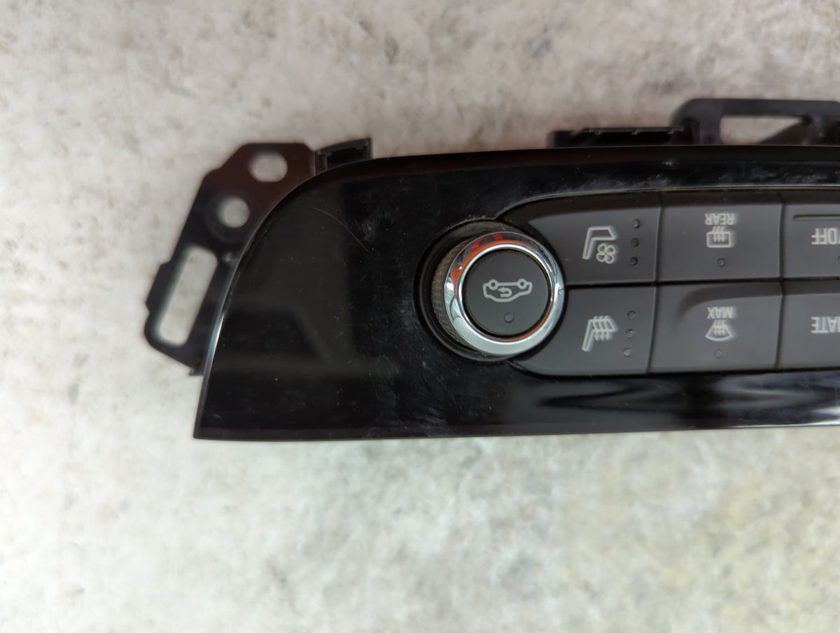 2018-2020 Buick Enclave Climate Control Module Temperature AC/Heater Replacement P/N:84320469 7370200000000X Fits OEM Used A