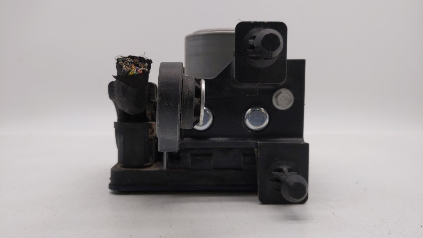 2019-2020 Buick Enclave ABS Pump Control Module Replacement P/N:84503309 Fits Fits 2019 2020 OEM Used Auto Parts - Oemusedau