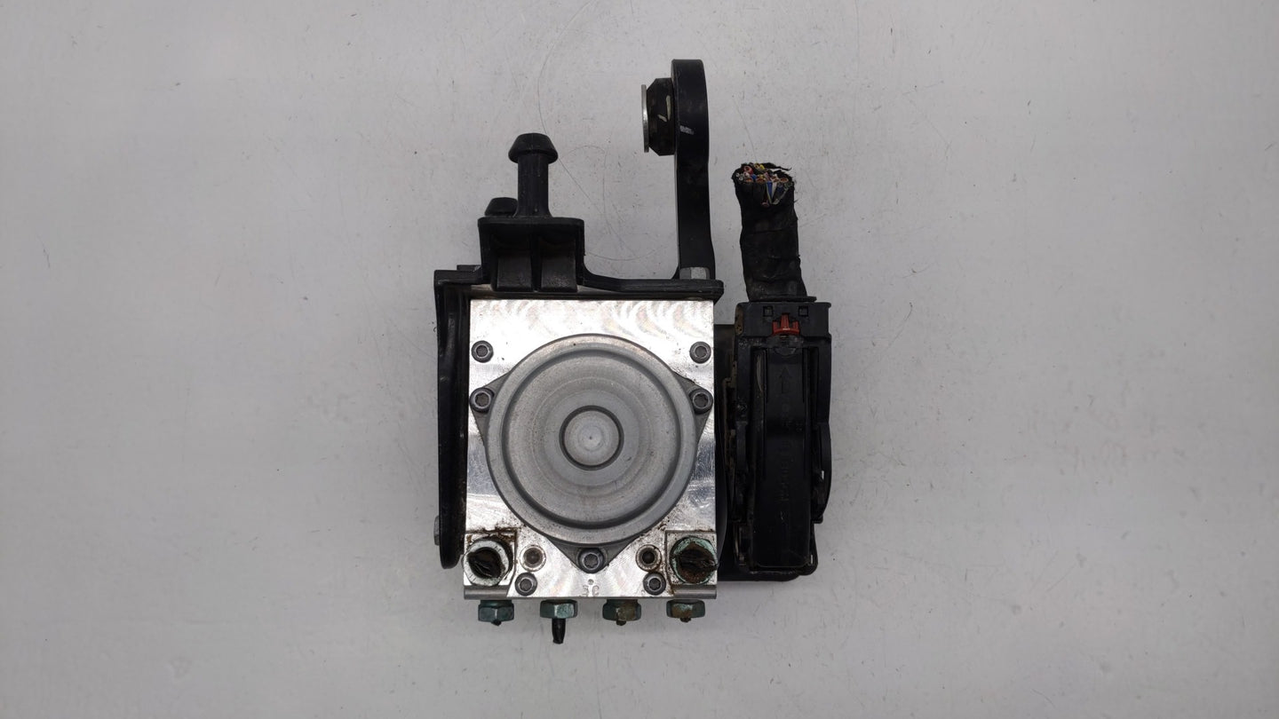 2019-2020 Buick Enclave ABS Pump Control Module Replacement P/N:84503309 Fits Fits 2019 2020 OEM Used Auto Parts - Oemusedau