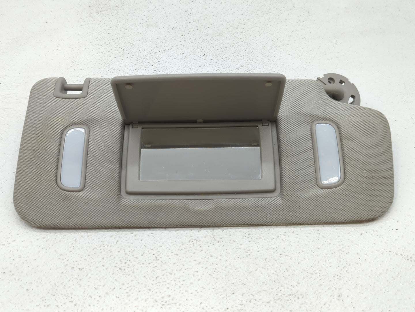 2018-2020 Buick Enclave Sun Visor Shade Replacement Passenger Right Mirror Fits Fits 2018 2019 2020 OEM Used Auto Parts - Oe