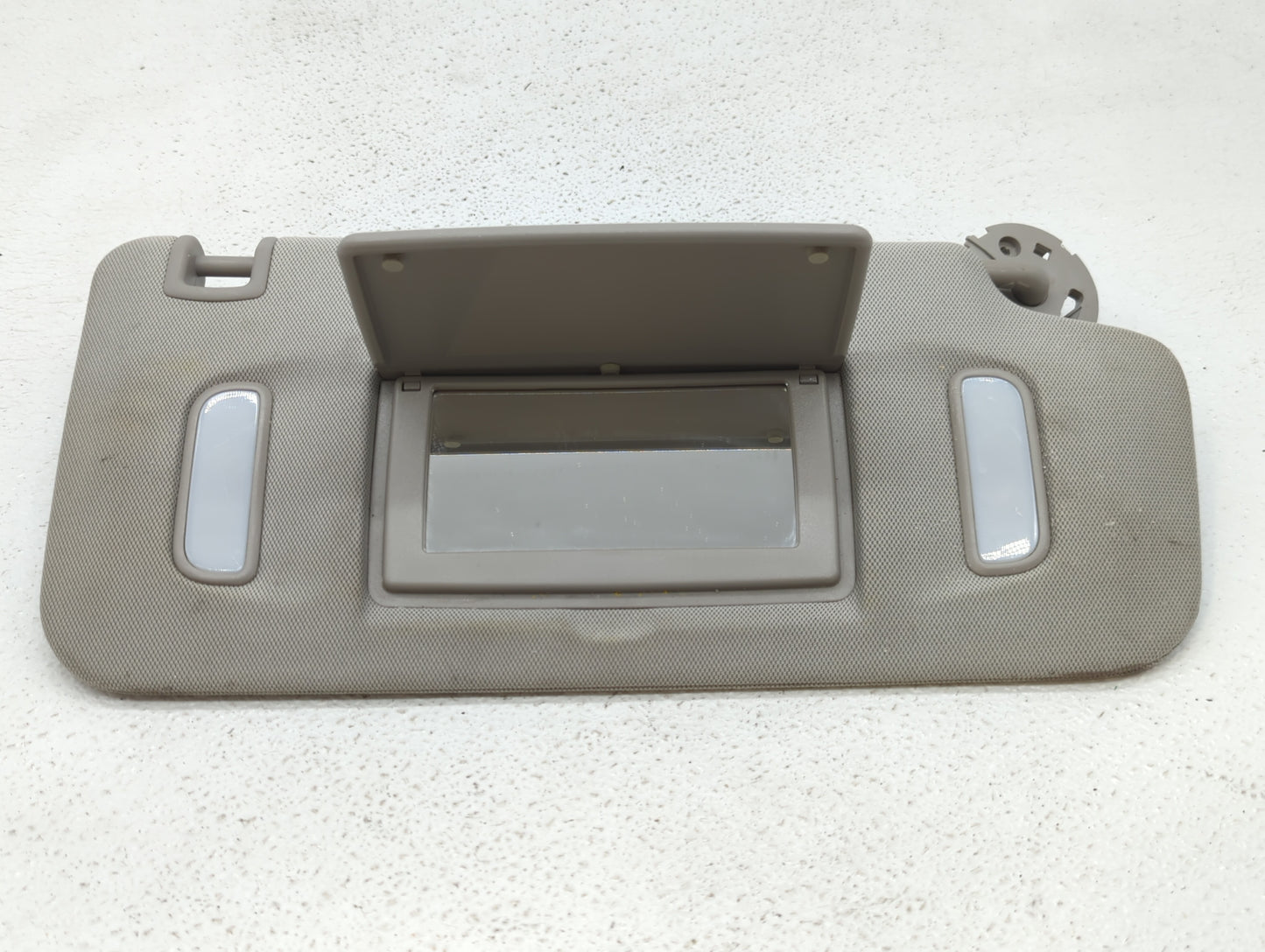 2018-2020 Buick Enclave Sun Visor Shade Replacement Passenger Right Mirror Fits Fits 2018 2019 2020 OEM Used Auto Parts - Oe