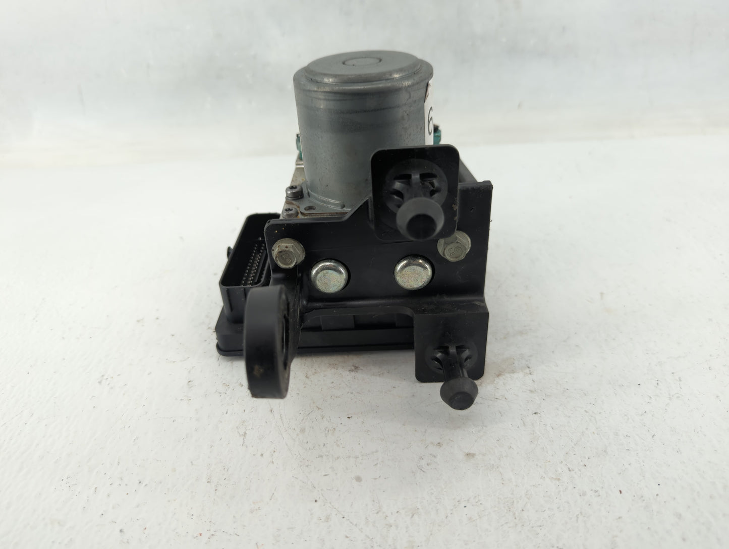 2019 Buick Enclave ABS Pump Control Module Replacement P/N:84503310 84502698 Fits Fits 2020 2021 2022 OEM Used Auto Parts - 