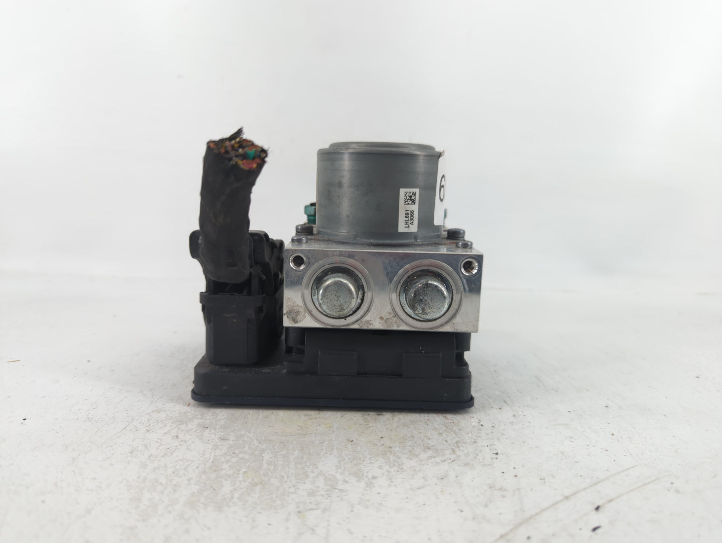 2019-2020 Buick Enclave ABS Pump Control Module Replacement P/N:84503309 Fits Fits 2019 2020 2021 2022 OEM Used Auto Parts -