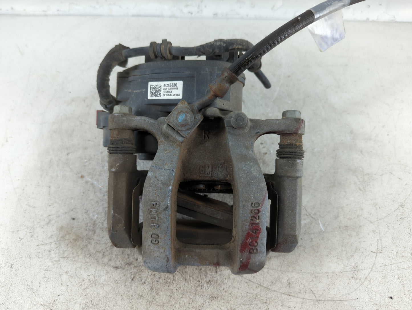 2018-2020 Buick Enclave Front Passenger Right Brake Caliper - Oemusedautoparts1.com