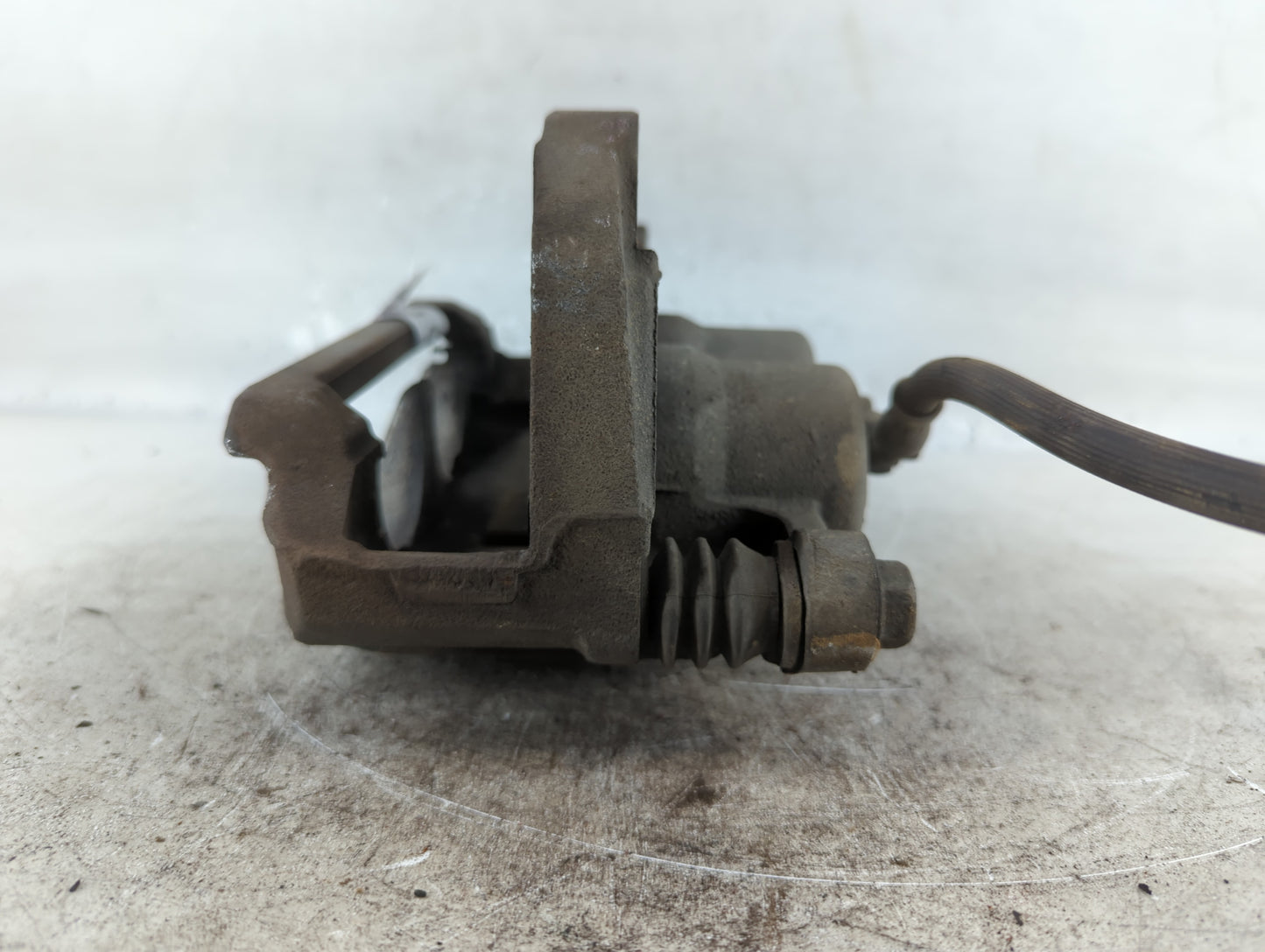 2018-2020 Buick Enclave Front Driver Left Brake Caliper - Oemusedautoparts1.com