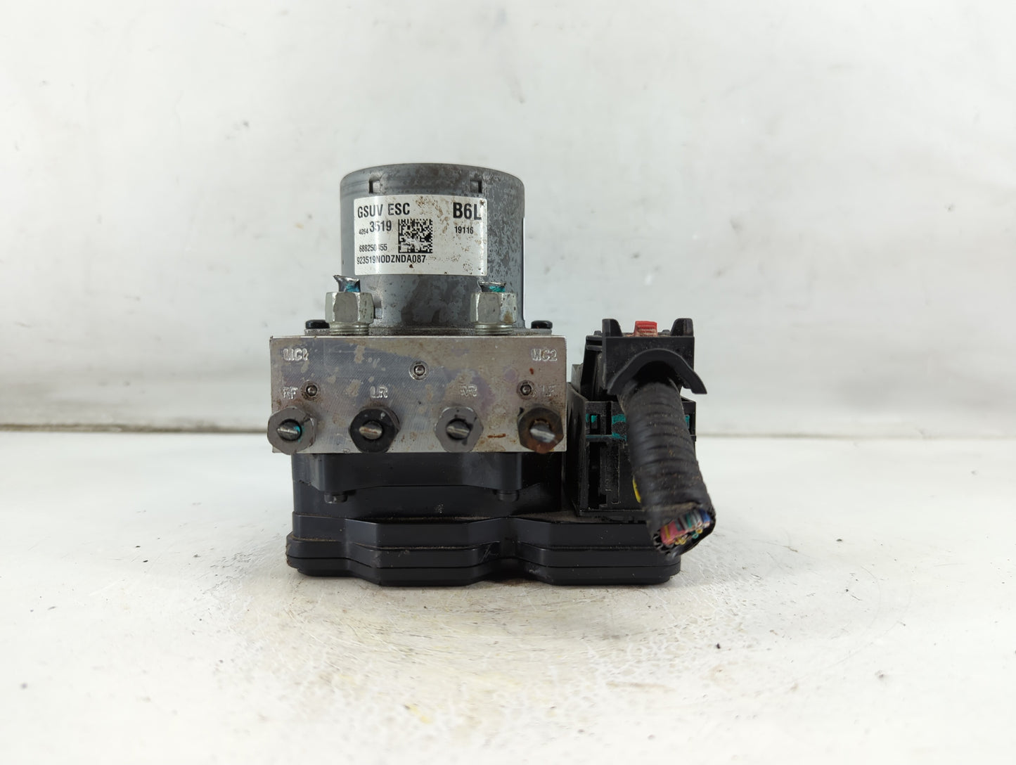 2017-2021 Buick Encore ABS Pump Control Module Replacement P/N:42643519 Fits Fits 2017 2018 2019 2020 2021 OEM Used Auto Par