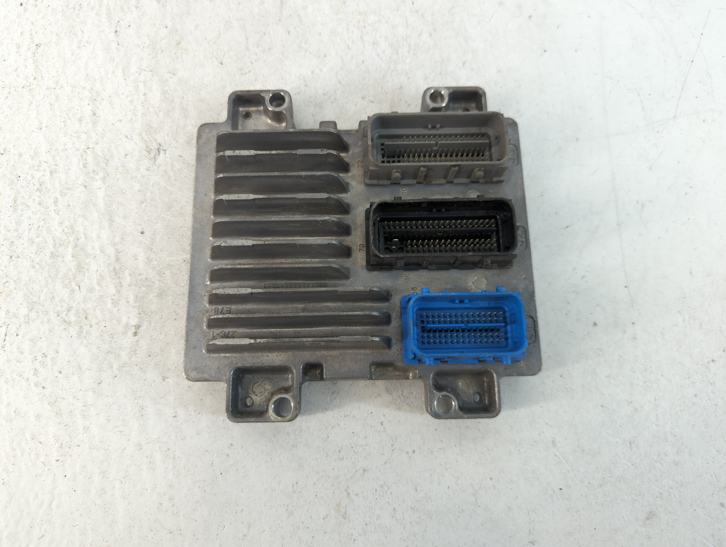 2017-2021 Buick Encore PCM Engine Control Computer ECU ECM PCU OEM P/N:12695536 Fits Fits 2017 2018 2019 2020 2021 OEM Used 