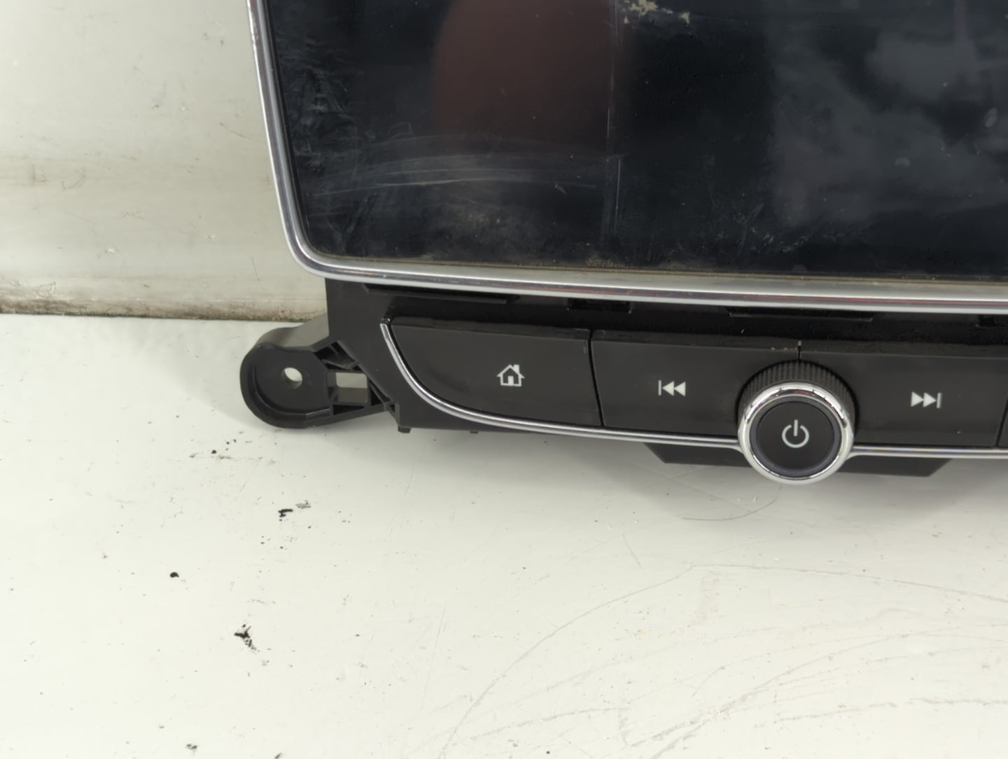 2017-2021 Buick Encore Radio AM FM Cd Player Receiver Replacement P/N:42670751 Fits Fits 2017 2018 2019 2020 2021 OEM Used A