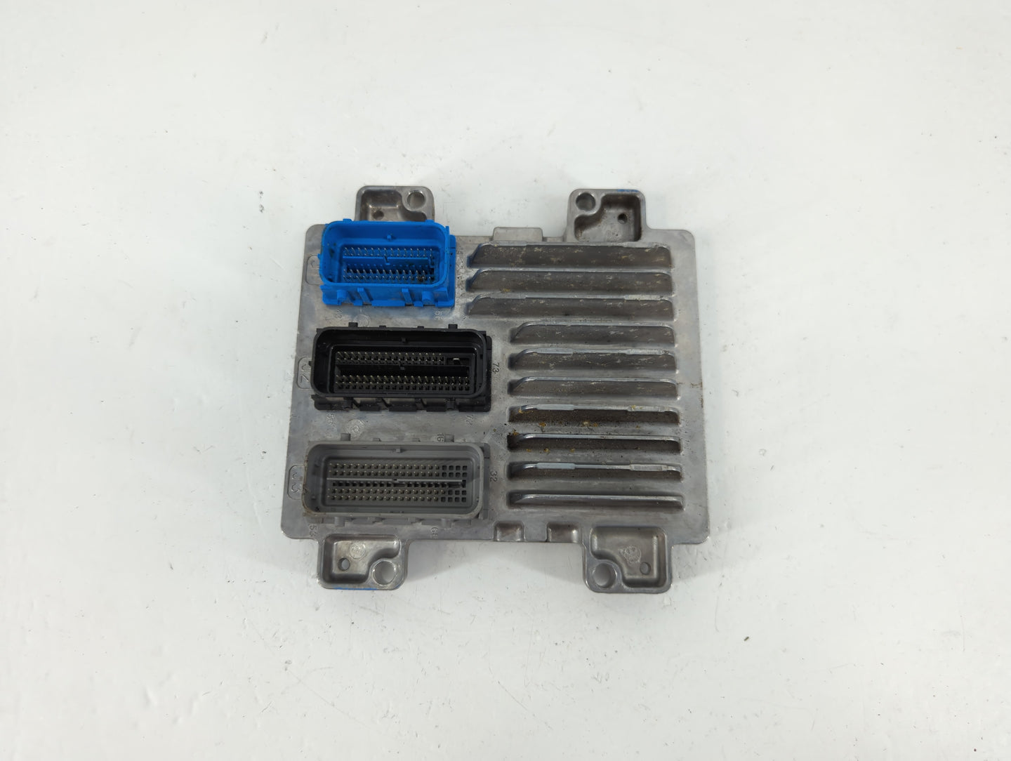 2017-2021 Buick Encore PCM Engine Control Computer ECU ECM PCU OEM P/N:12695536 Fits Fits 2017 2018 2019 2020 2021 OEM Used 