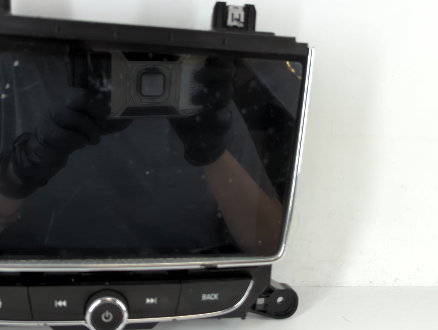 2017-2021 Buick Encore Radio AM FM Cd Player Receiver Replacement P/N:42688395 Fits Fits 2017 2018 2019 2020 2021 OEM Used A