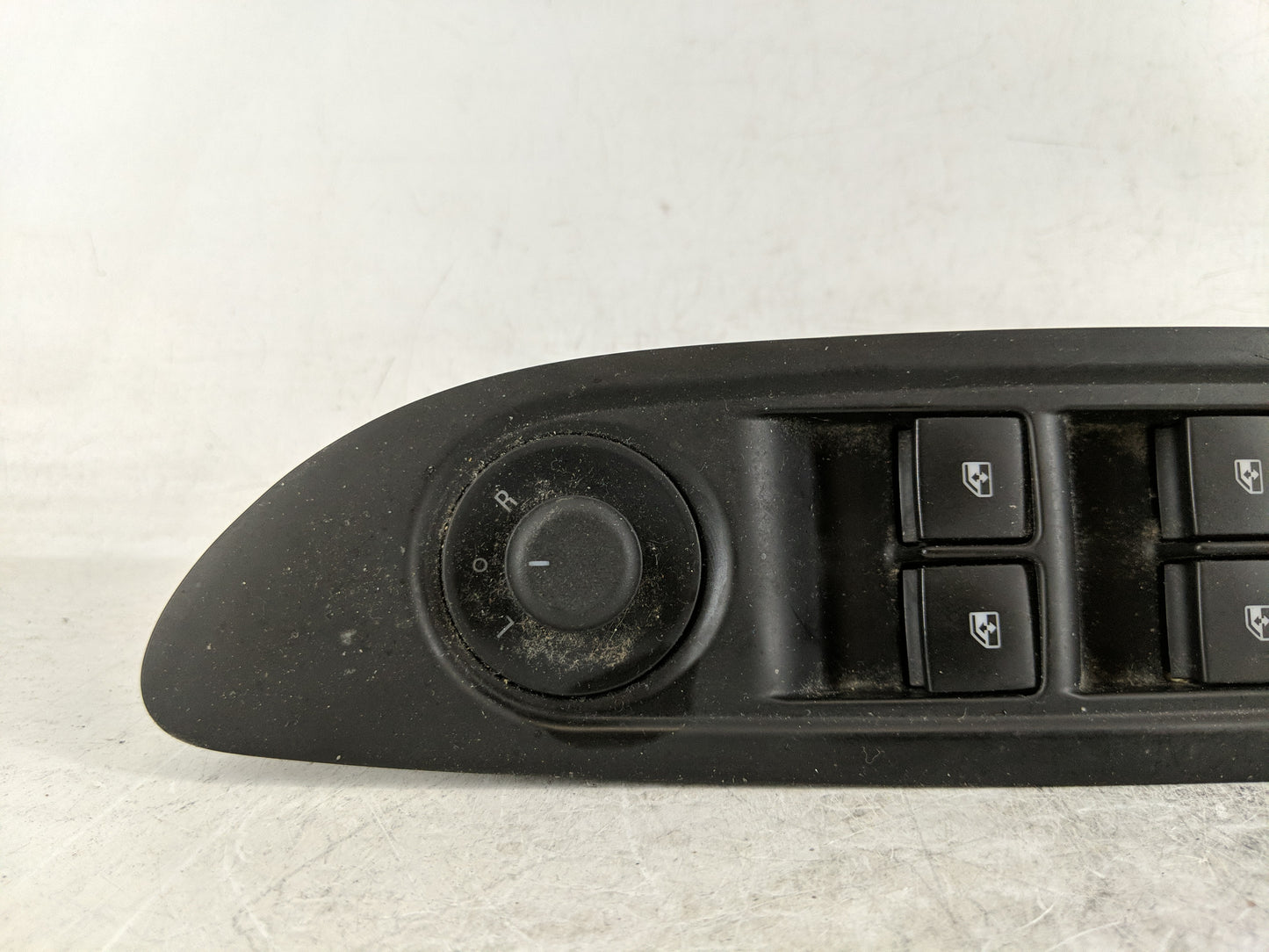 2017-2020 Buick Encore Master Power Window Switch Replacement Driver Side Left P/N:95025518-600R Fits Fits 2017 2018 2019 20