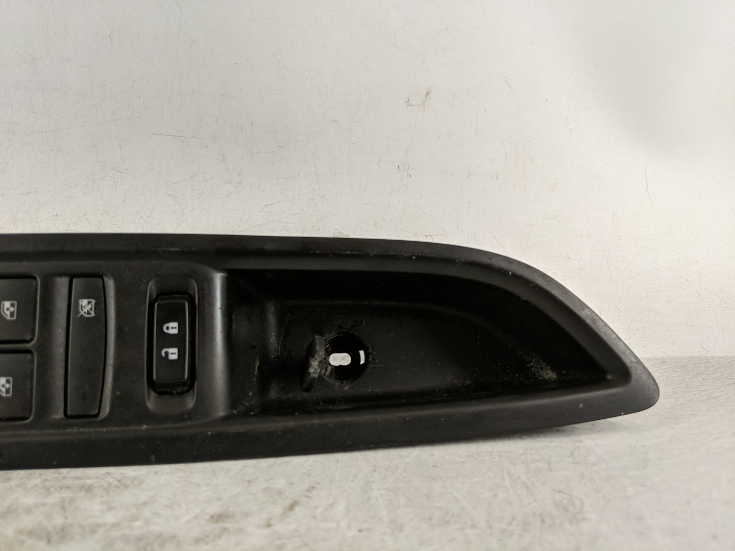 2017-2020 Buick Encore Master Power Window Switch Replacement Driver Side Left P/N:95025518-600R Fits Fits 2017 2018 2019 20