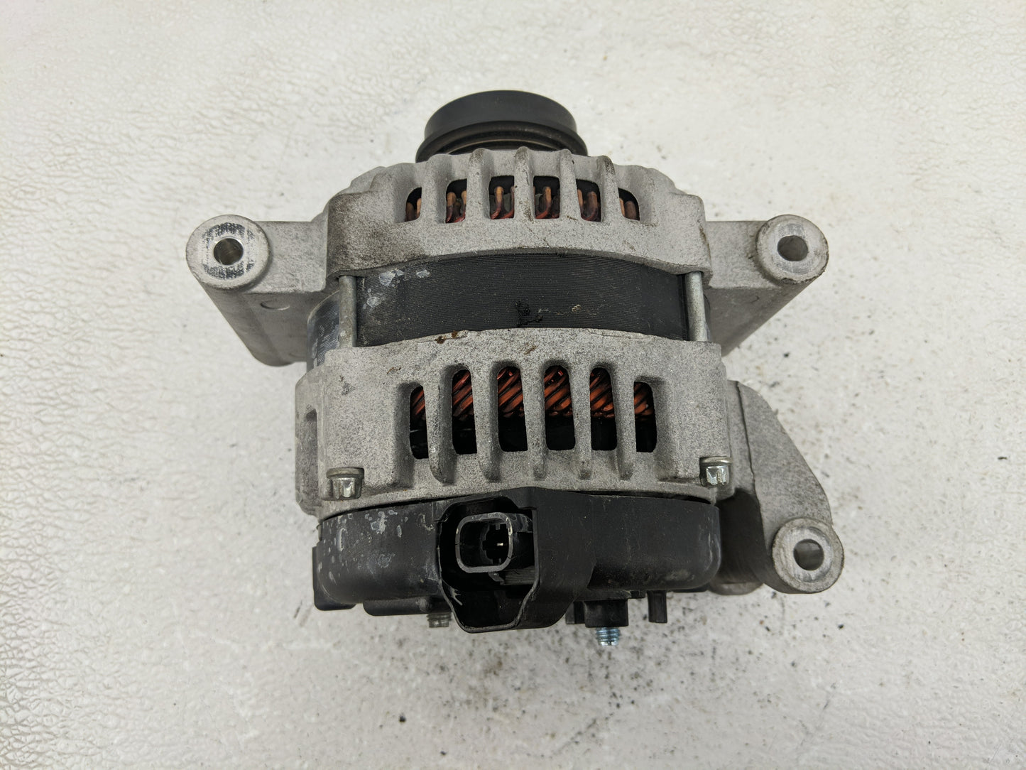 2017-2019 Buick Encore Alternator Replacement Generator Charging Assembly Engine OEM P/N:42609193 Fits Fits 2017 2018 2019 O