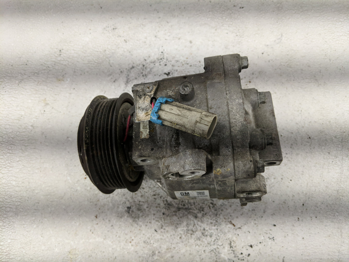 2019 Buick Encore Alternator Replacement Generator Charging Assembly Engine OEM P/N:AKT200A438 426229982998 Fits OEM Used Au