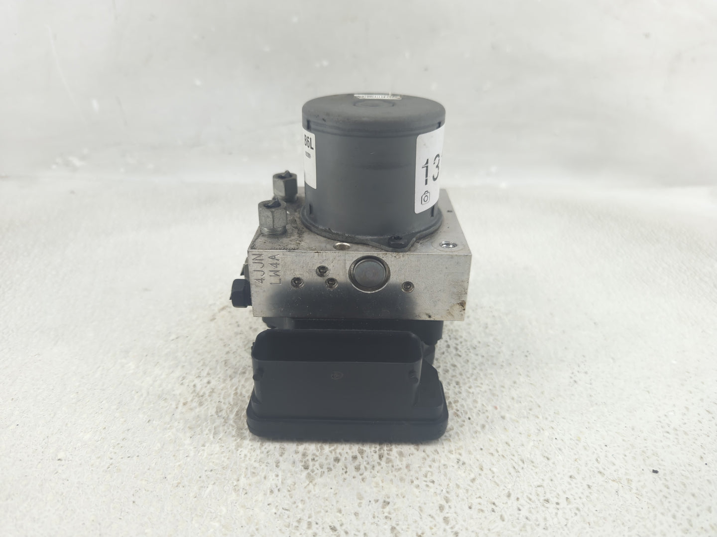 2017-2021 Buick Encore ABS Pump Control Module Replacement P/N:688250455 42643519 Fits Fits 2017 2018 2019 2020 2021 OEM Use
