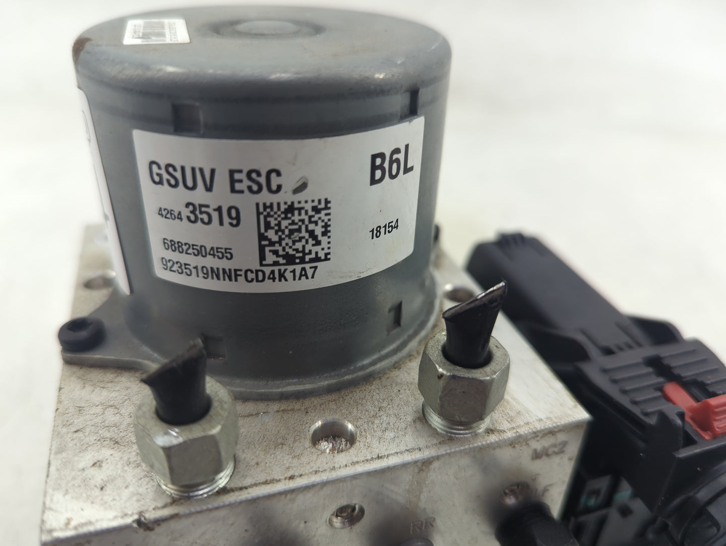 2017-2021 Buick Encore ABS Pump Control Module Replacement P/N:42643519 Fits Fits 2017 2018 2019 2020 2021 OEM Used Auto Par