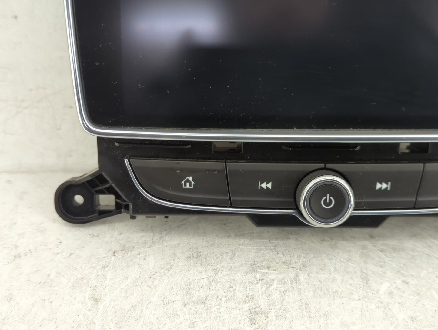 2018-2020 Buick Encore Radio AM FM Cd Player Receiver Replacement P/N:42670751 Fits Fits 2018 2019 2020 OEM Used Auto Parts 