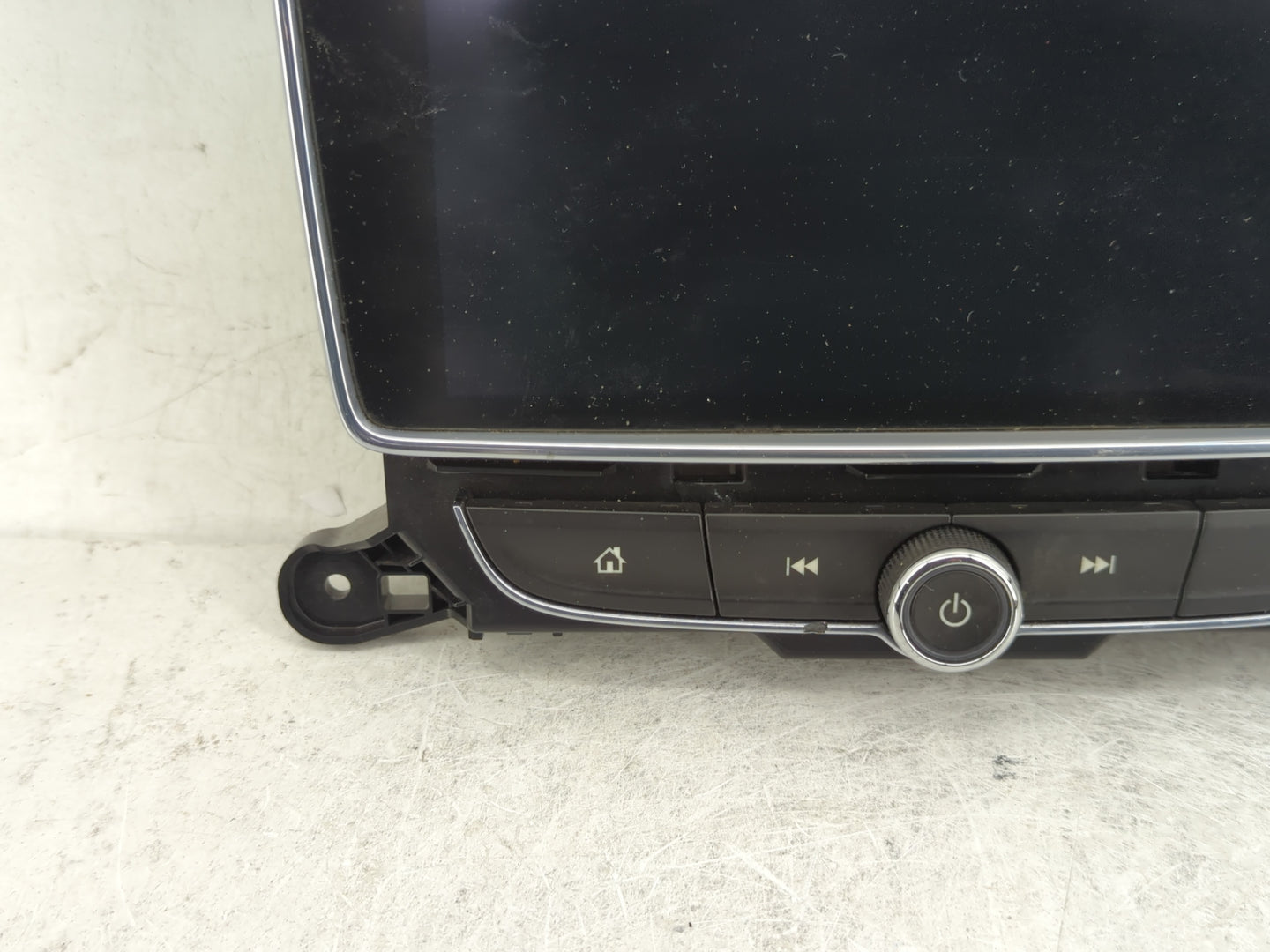 2017-2021 Buick Encore Radio Control Panel - Oemusedautoparts1.com