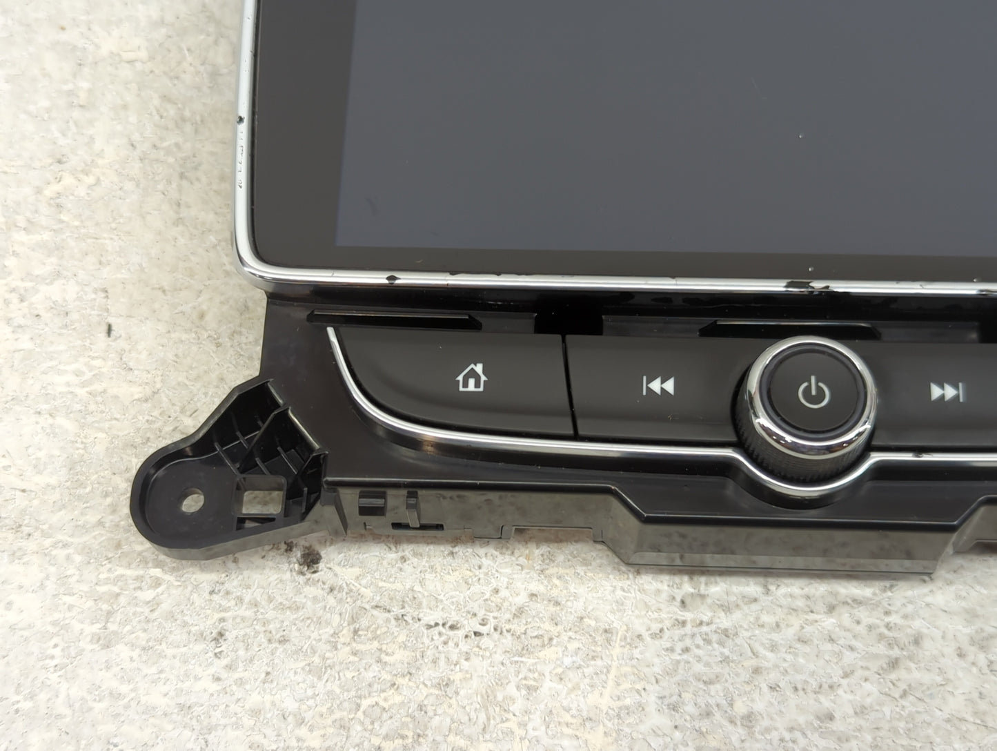 2017-2021 Buick Encore Radio Control Panel - Oemusedautoparts1.com