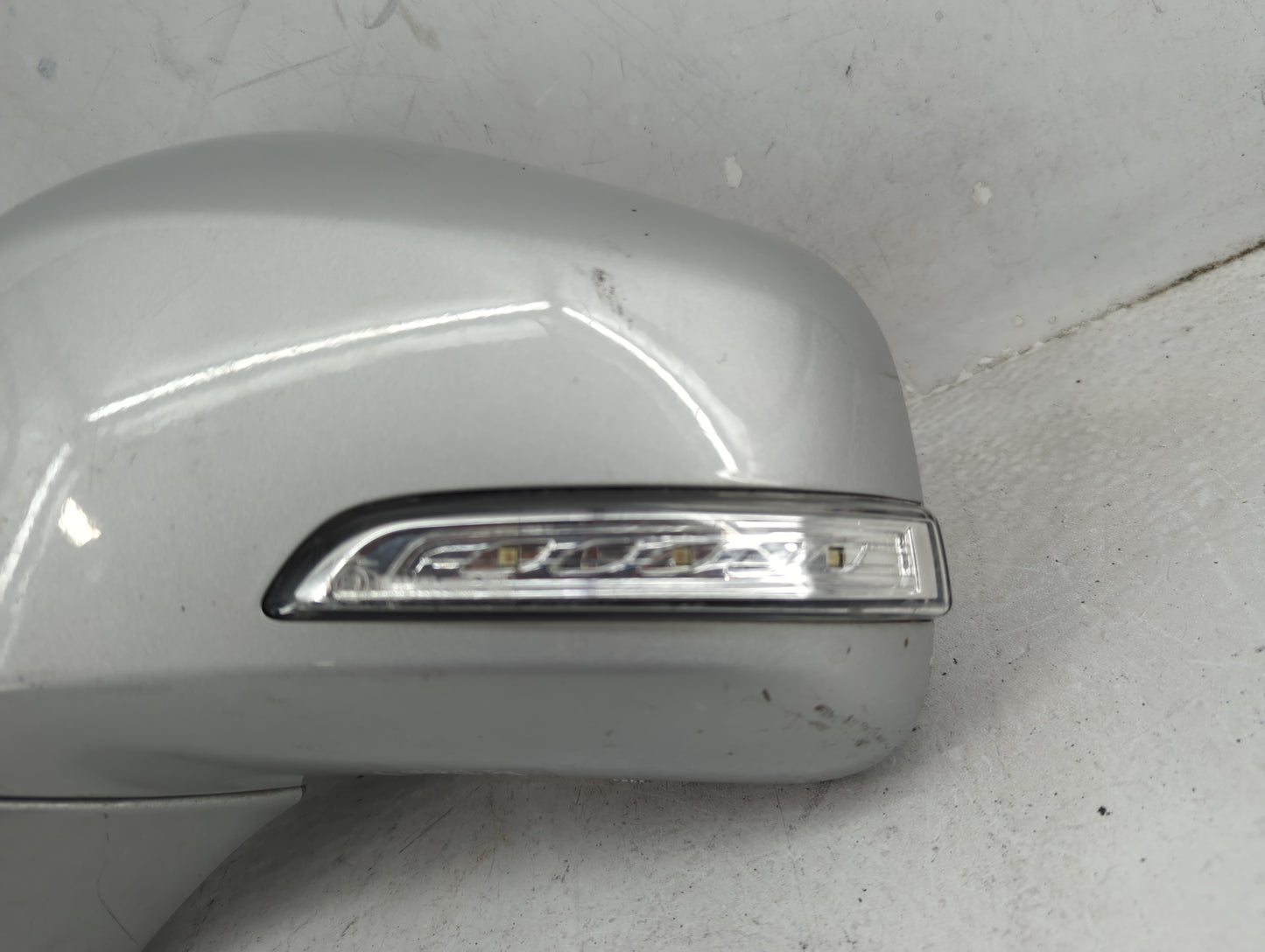 2017-2020 Buick Encore Driver Side View Mirror - Left Door Mirror OEM Used - Oemusedautoparts1.com
