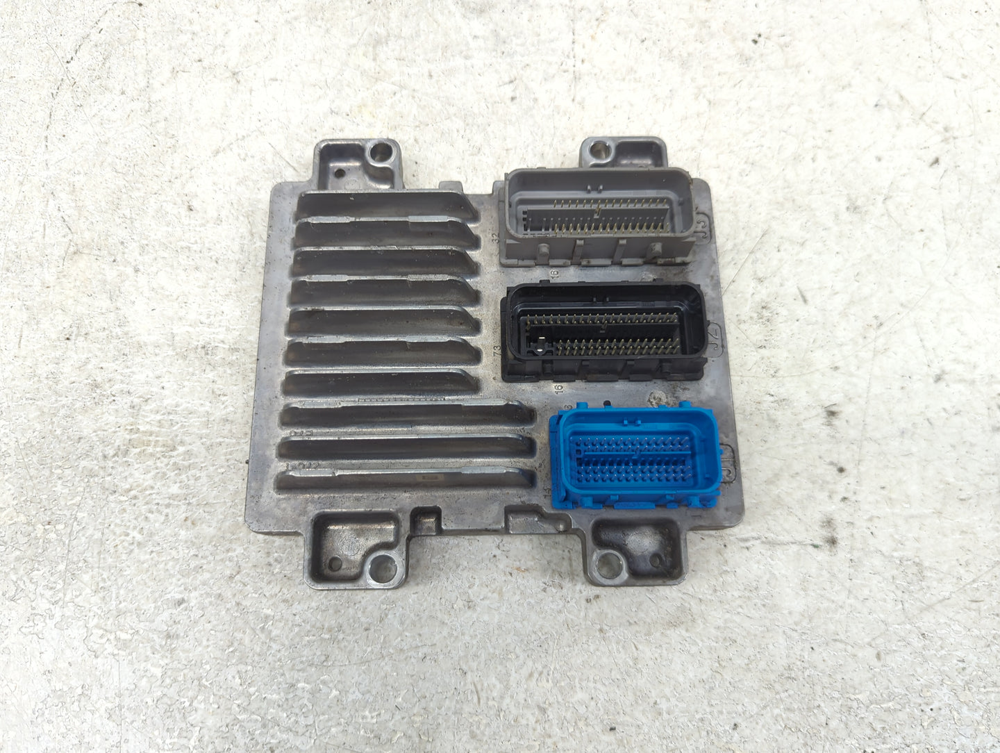 2017-2021 Buick Encore PCM Engine Control Computer ECU ECM PCU OEM P/N:12695536 12692201 Fits Fits 2017 2018 2019 2020 2021 