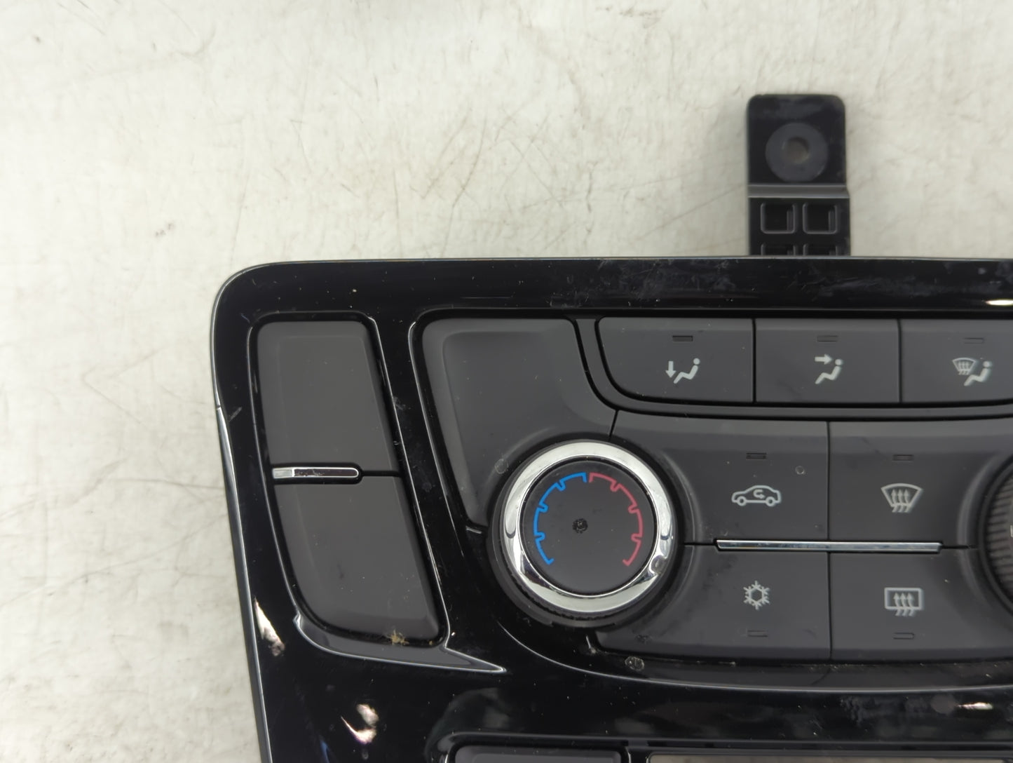 2017-2021 Buick Encore Climate Control Module Temperature AC/Heater Replacement P/N:39081561 A2C1134980001 Fits OEM Used Aut