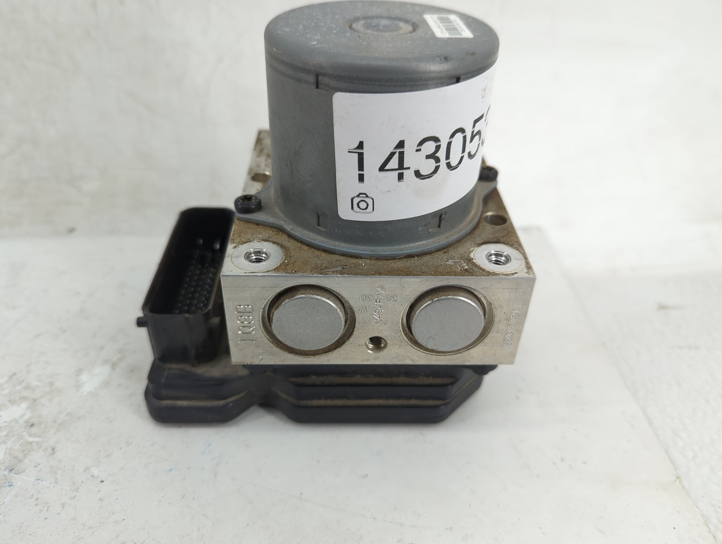2017-2021 Buick Encore ABS Pump Control Module Replacement P/N:42643519 01090942AAA Fits Fits 2017 2018 2019 2020 2021 OEM U