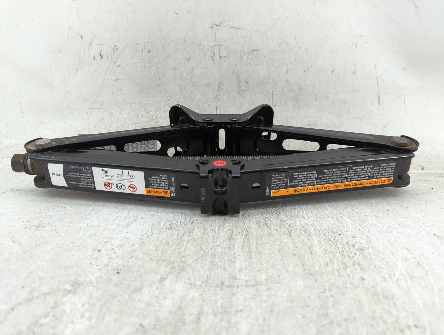 2019 Buick Encore Spare Scissor Car Jack - Oemusedautoparts1.com