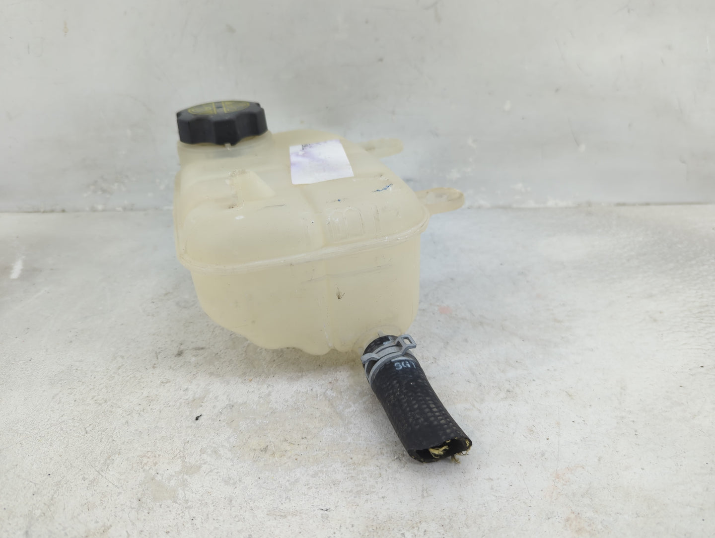 2013-2021 Buick Encore Radiator Coolant Overflow Expansion Tank Bottle 1433241 - Oemusedautoparts1.com