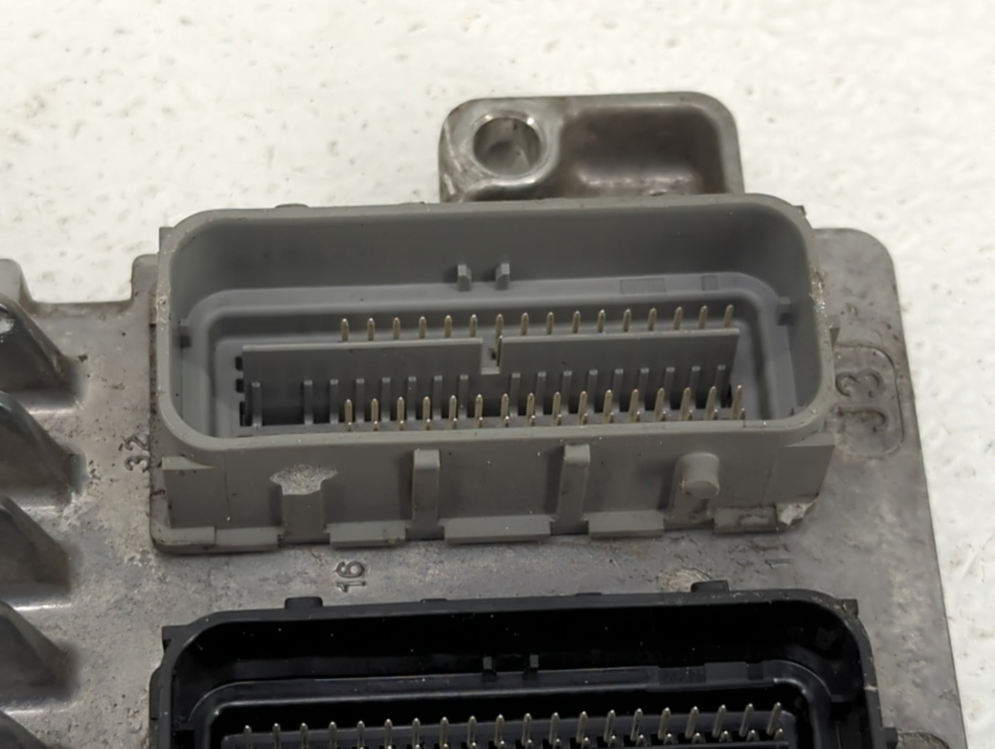 2017-2021 Buick Encore PCM Engine Control Computer ECU ECM PCU OEM P/N:12695536 Fits Fits 2017 2018 2019 2020 2021 OEM Used 